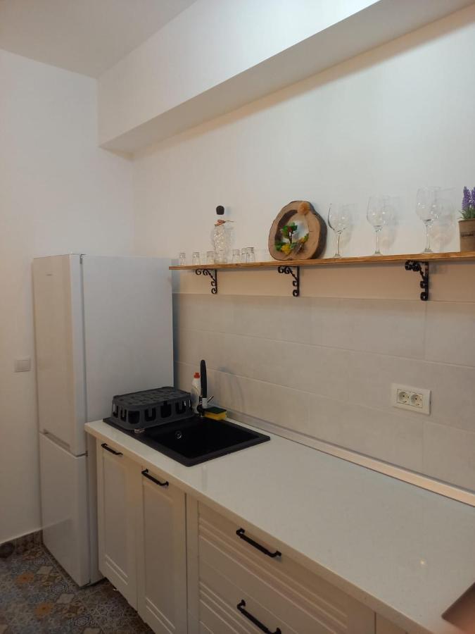 Belleview North Studio *
